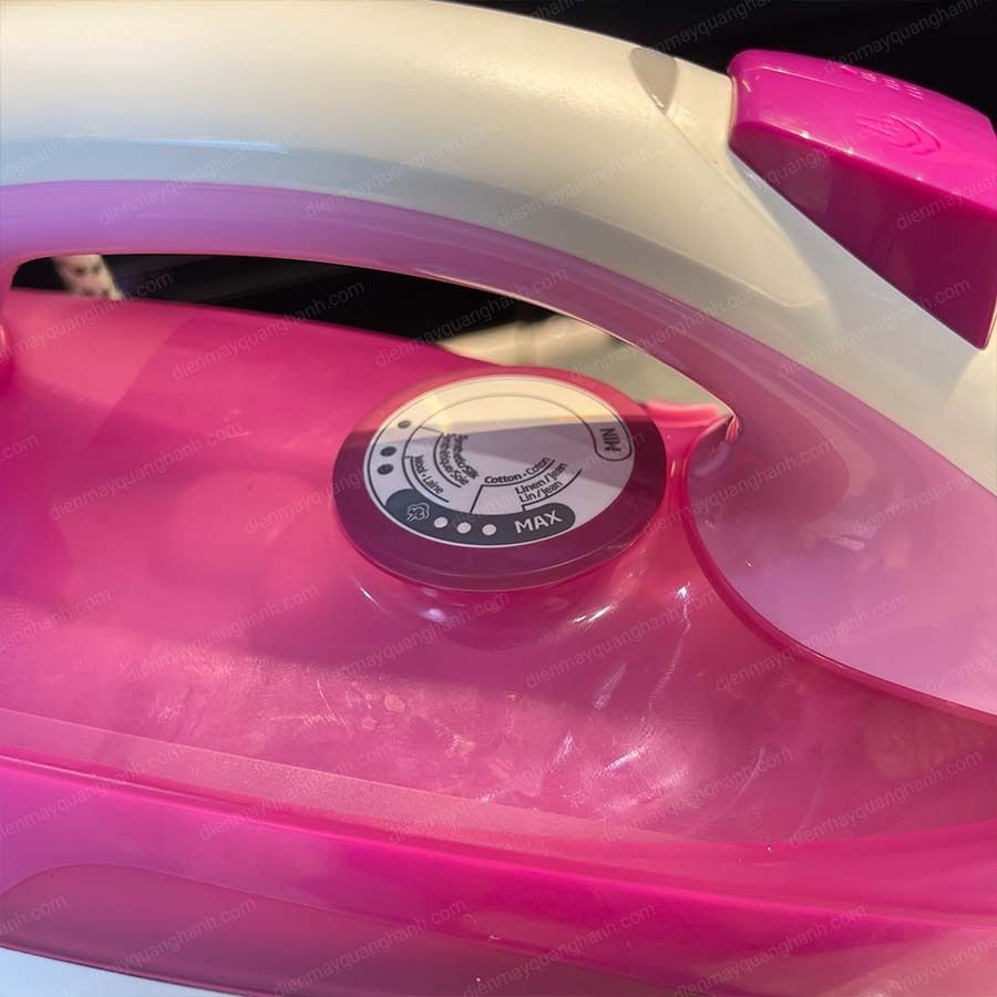 Bàn ủi hơi nước BEKO SIM4118C Công suất 2200W Chức năng Phun Sương, Chống nhỏ giọt Hàng Mới Chính Hãng