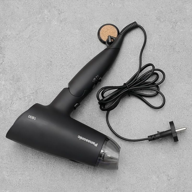 Máy sấy tóc 1800W Panasonic EH-ND37-K645 2 tốc độ sấy, có sấy mát tùy chọn linh hoạt giúp tóc bồng bềnh, chắc khỏe