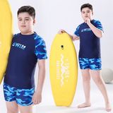  Set bơi QCCC tay cộc bé trai SWIM 