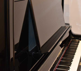  Piano Yamaha UX50BL 