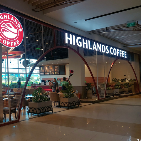  HIGHLAND COFFEE_AEON MALL 