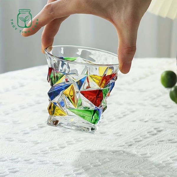 Ly Geometric Prism Glass