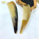  Lược sừng trâu dáng liềm Mnistore màu trắng kích thước 16-20cm lược chải tóc massage đầu giúp giảm căng thẳng mệt mỏi 