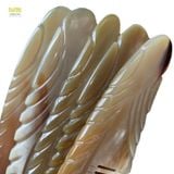  Lược sừng trâu dáng liềm chuôi khía Mnistore màu sắc trắng kích thước 16-22cm dày 3-9mm giúp tạo kiểu tóc thuận tiện và chăm sóc tóc 