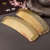  Lược sừng trâu dáng me Mnistore màu trắng - đen kích thước 11-17cm khắc khía tròn trên thân chăm sóc và bảo vệ tóc 