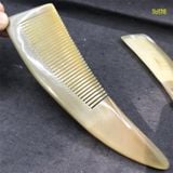  Lược sừng trâu dáng liềm Mnistore màu trắng kích thước 16-20cm lược chải tóc massage đầu giúp giảm căng thẳng mệt mỏi 
