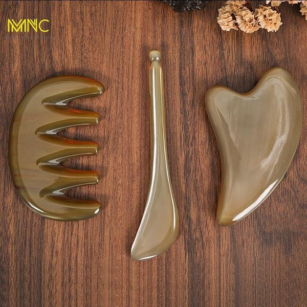 Hướng Dẫn Chi Tiết Cách Massage Mặt Và Đầu Tại Nhà Bằng Dụng Cụ Sừng Trâu