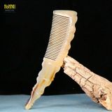  Lược sừng trâu dáng liềm chuôi khía trúc Mnistore kích thước 22cm dày 6-8mm màu trắng lược mát xa da đầu giúp bảo vệ tóc 