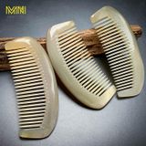  Lược sừng me trơn hình dáng múi bưởi kích thước 8,5cm - 13cm (màu lưa bất kì) chống rụng tóc và làm tóc óng mượt 