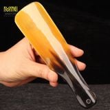  Cây đón gót giày sừng trâu Mnistore kích thước 20cm màu sắc trắng và đen dễ xỏ giúp gót chân trượt vào giày dễ hơn 