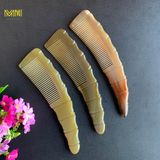  Lược sừng trâu dáng liềm chuôi khía trúc Mnistore kích thước 22cm dày 6-8mm màu trắng lược mát xa da đầu giúp bảo vệ tóc 