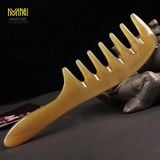  Lược sừng chuôi răng thưa kích thước 18cm dày 7-9mm màu bấ kì, lược chải tóc hỗ trợ giúp giảm rụng tóc, bảo vệ tóc, massage da đầu 