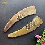  Lược sừng trâu dáng liềm chuôi khía trúc Mnistore kích thước 22cm dày 6-8mm màu trắng lược mát xa da đầu giúp bảo vệ tóc 