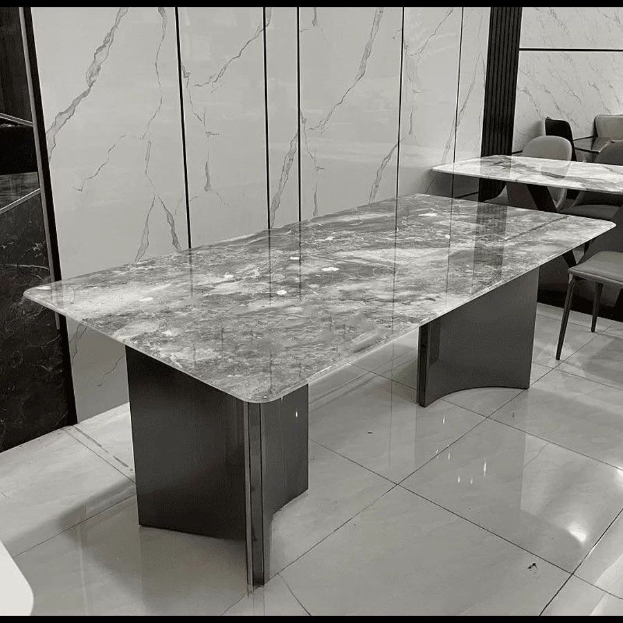 Bàn Ăn Mặt Đá Bạch Ngọc Tinh Thể – Khung Inox Mạ Niken Sang Trọng Cho Phòng Ăn