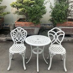 Bàn Sân Vườn Nhôm Đúc LHBV01 - Phong Cách Sang Trọng Cho Không Gian Ngoại Thất