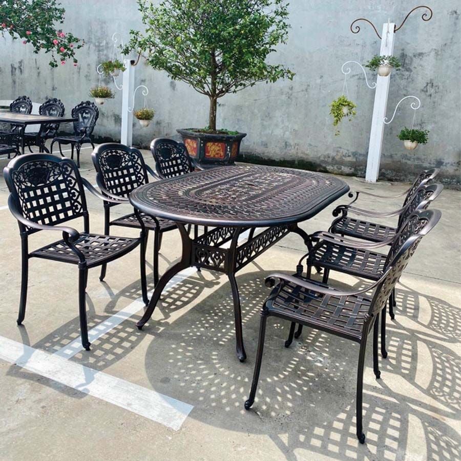 Bàn Sân Vườn Hình Oval Cấp LHBV8 - Sự Lựa Chọn Hoàn Hảo Cho Không Gian Ngoài Trời