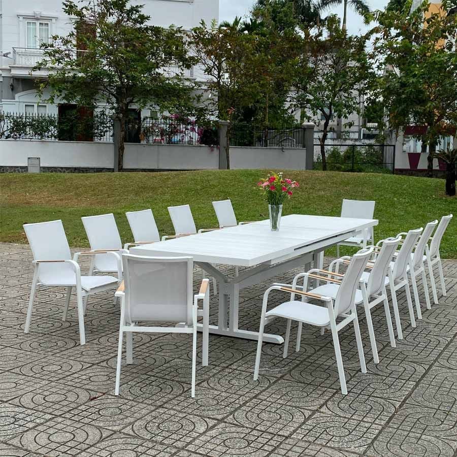 Bàn Nhôm Đúc Ngoài Trời LHD01 - Sự Lựa Chọn Hoàn Hảo Cho Không Gian Ngoài Trời Sang Trọng