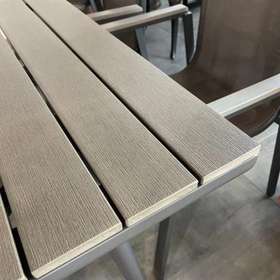 Bộ Bàn Ghế Sân Vườn LHCNR + LHLL - Sự Kết Hợp Hoàn Hảo Cho Không Gian Ngoại Thất