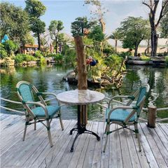 Bàn Sân Vườn LHTG – Phong Cách Hiện Đại và Bền Bỉ Cho Không Gian Ngoài Trời