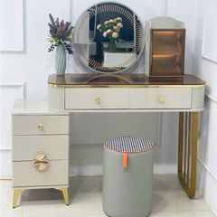 Bàn Trang Điểm LHA531 – Sự Lựa Chọn Tinh Tế Cho Không Gian Phòng Ngủ