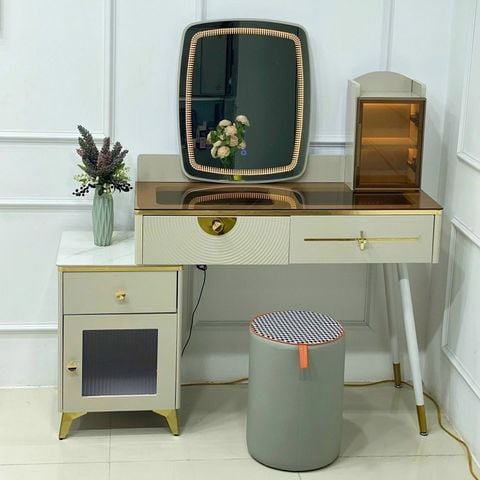 Bàn Trang Điểm LHA533 – Thiết Kế Tinh Tế và Tiện Dụng Cho Phòng Ngủ Hiện Đại