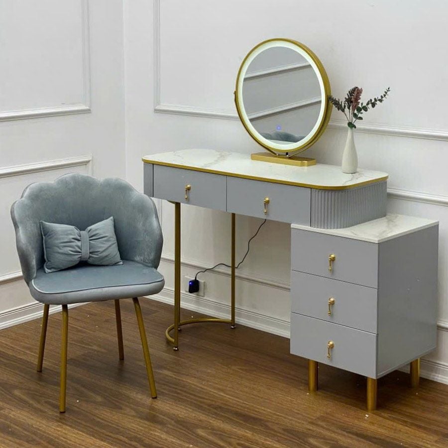 Bàn Trang Điểm LHBP002 – Sự Kết Hợp Giữa Tiện Ích và Thẩm Mỹ Cho Phòng Ngủ