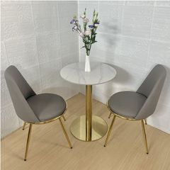 Bàn Tròn Mặt Đá Chân Trụ Mạ Vàng - Sự Kết Hợp Hoàn Hảo Giữa Vẻ Đẹp Hiện Đại và Tính Bền Bỉ
