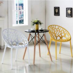 Ghế Nhựa Đúc LH3018 – Sự Lựa Chọn Hoàn Hảo Cho Không Gian Hiện Đại