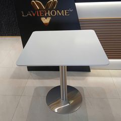 Bộ Bàn Cafe LHB25 + Ghế LHG01– Sự Lựa Chọn Hiện Đại và Tiện Lợi Cho Không Gian Cafe
