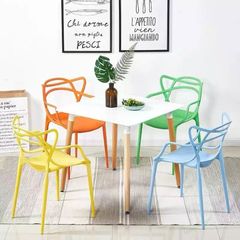 Bộ Bàn Ghế Cafe LHB3 + Ghế LH3008 – Sự Lựa Chọn Hiện Đại Cho Không Gian Cafe