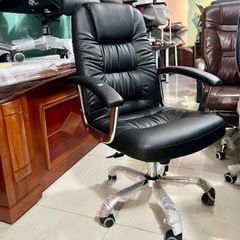 Ghế Trưởng Phòng LHT02 - Phong Cách Đẳng Cấp Cho Văn Phòng Hiện Đại