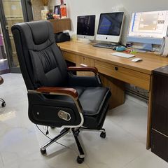Ghế Giám Đốc LHT11 - Sang Trọng Và Đẳng Cấp Cho Phòng Làm Việc Hiện Đại