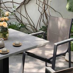 Ghế Ngoài Trời LHLL – Sang Trọng và Hiện Đại
