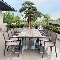 Ghế Ngoài Trời LHLL – Sang Trọng và Hiện Đại