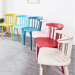 Ghế nhựa đúc nguyên khối LH3004 – Ghế nhựa PP cao cấp cho cafe, văn phòng, bàn ăn, thoáng mát, bền bỉ