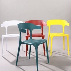 Ghế Nhựa LH3001 – Giải Pháp Lý Tưởng Cho Không Gian Cafe, Văn Phòng, và Bàn Ăn