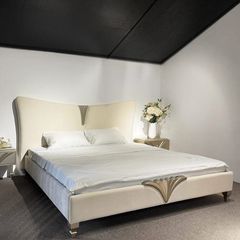 Giường Ngủ Da Donald LHBE006 – Sự Kết Hợp Đỉnh Cao Giữa Sang Trọng và Tiện Nghi