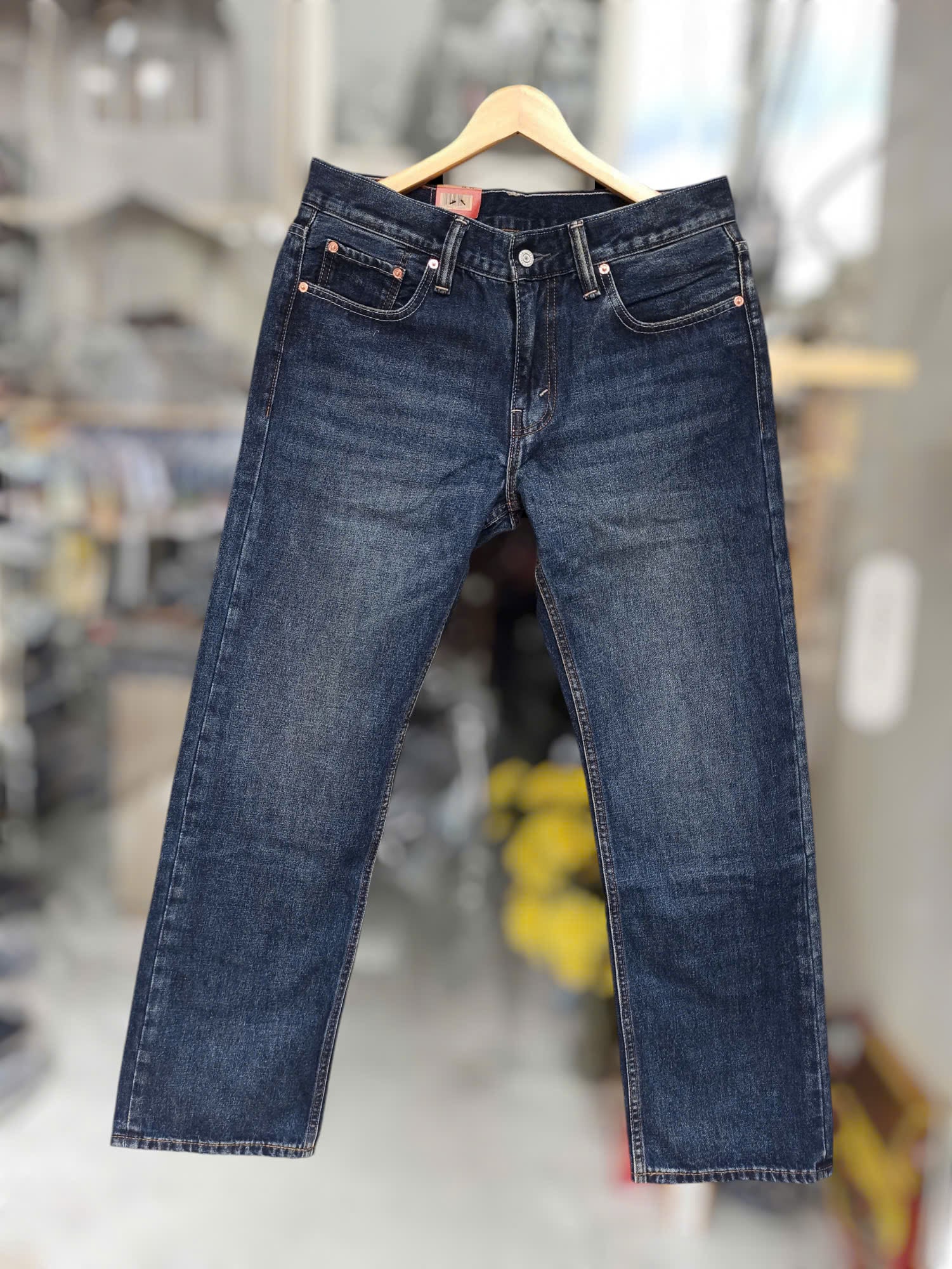 Quần jean ống suông không co giãn Man