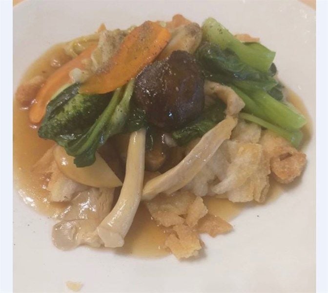  Hủ tiếu áp chảo chiên giòn 
