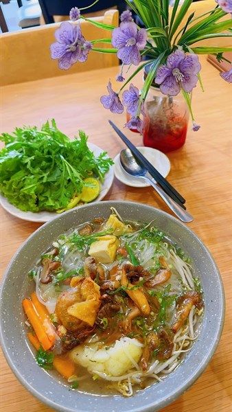  Mì nấm đông cô hoành thánh 