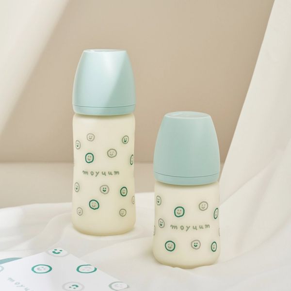 Bình Sữa Moyuum Thủy Tinh 240ml - Happy More - Kèm Núm Số 2