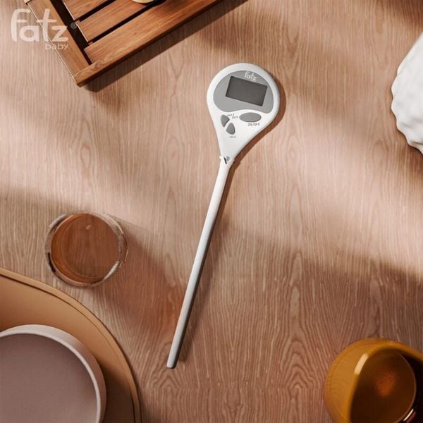 Nhiệt kế điện tử đa năng đo sữa, đo nước cho bé Truly 1 – FB8683WS