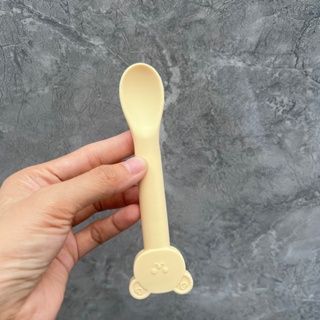 Thìa Gấu Silicon Mum BéBé Cho Bé Ăn Dặm (Cái)
