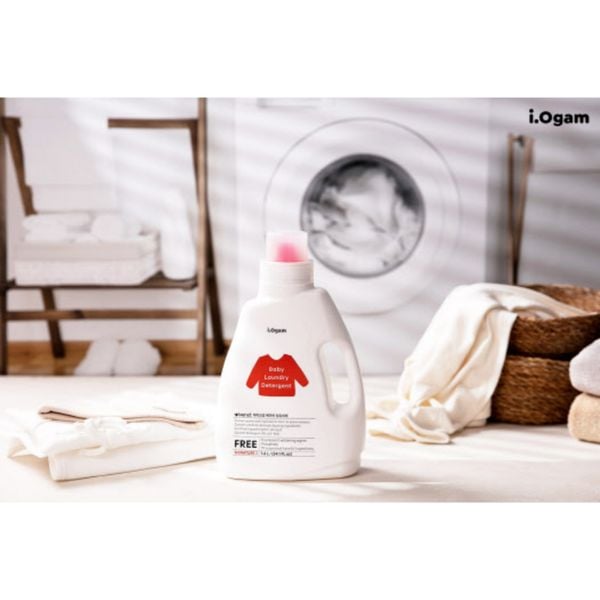 Nước Giặt Quần Áo I.Ogam Ivenet Cho Bé Dạng Chai 1.6L