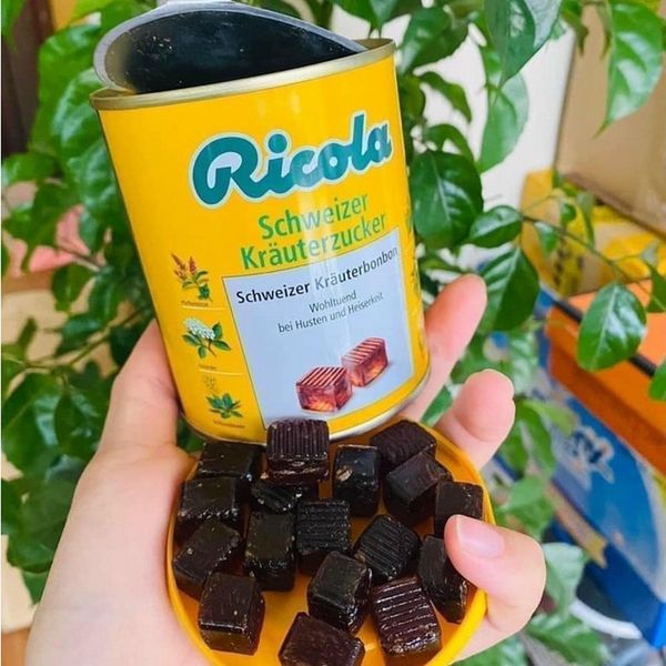 Kẹo Ngậm Ho Thảo Mộc Ricola Đức Giảm Ho, Khàn Giọng 250G