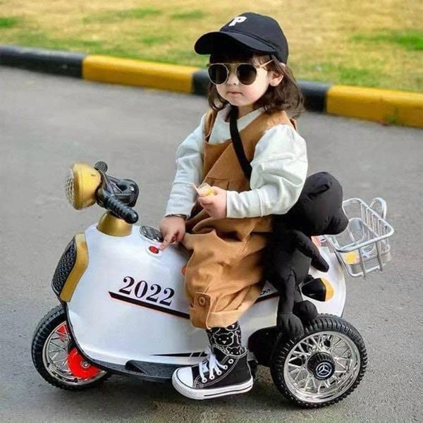 Xe Điện Holla Cho Bé - HL-02181, Có Hệ Thống Âm Thanh