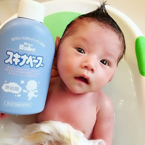 Sữa Tắm Ngừa Rôm Rảy Cho Bé Skina Babe Nhật Bản 500ml