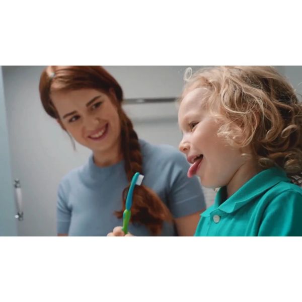 Bàn Chải Đánh Răng Nuby 766 Cho Bé Từ 12M+