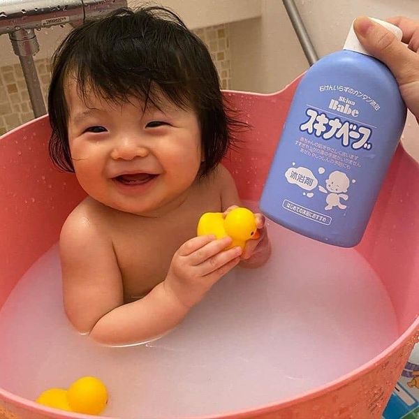 Sữa Tắm Ngừa Rôm Rảy Cho Bé Skina Babe Nhật Bản 500ml