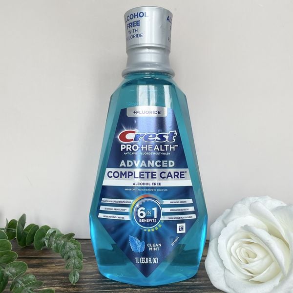 Nước Súc Miệng Crest Không Cồn Crest Pro Health Advanced Care 6In1 1000ML